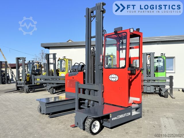 Wózek widłowy czterokierunkowy Combilift C3000GST GAS TRIPLEX 8300 FREE LIFT TOP1