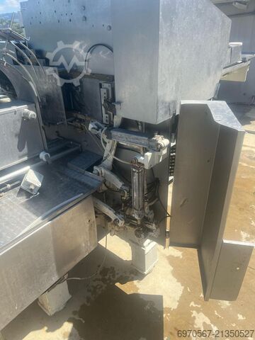 Mašina za pakovanje tunjevine - punilica i pakirnica  