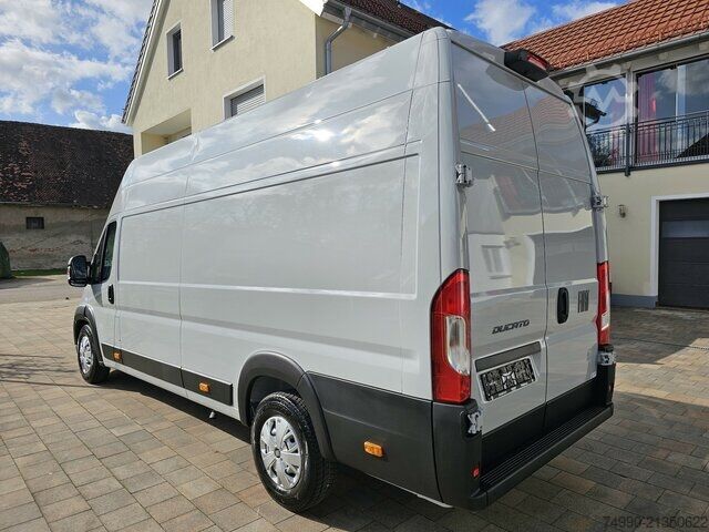 Fourgon surélevé Fiat Ducato 35 MAXI L5H3 180 17m³ Serie10 Automatik