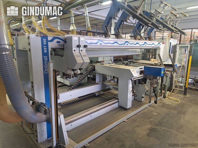 Linha de produção industrial HOMAG WEEKE para processamento de painéis em grandes volumes e aplicaçã HOMAG WEEKE industrial production line for high-volume panel processing and edge-banding