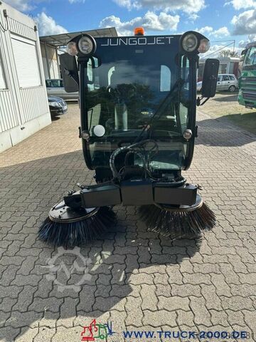 Veegmachine Multicar Nilfisk JungoJet3500 Winterdienst & Kehrmaschine