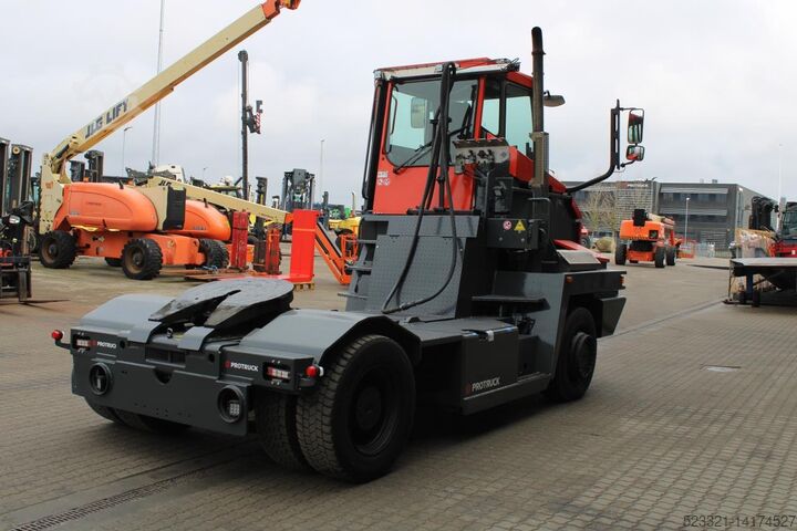 Terminal tractor Terberg RT222