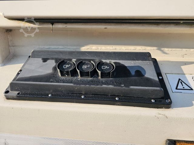Szemetesautó MERCEDES-BENZ 1527 Müllwagen, Geesinknorba 13H25, 2 Kammern