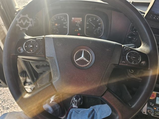 Szemetesautó MERCEDES-BENZ 1527 Müllwagen, Geesinknorba 13H25, 2 Kammern