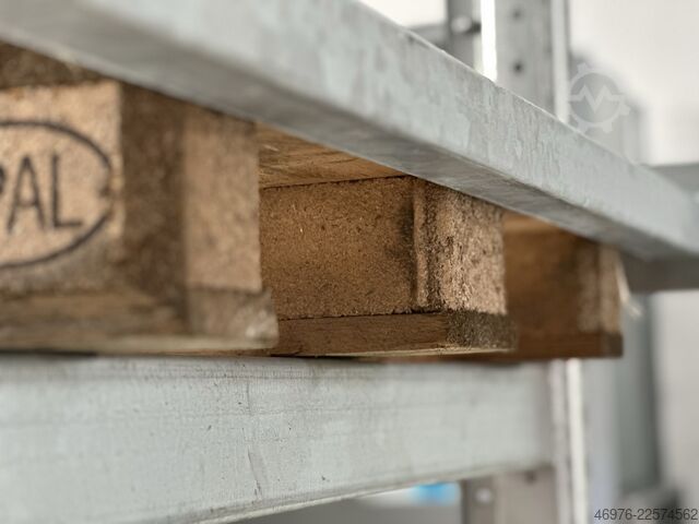 Munkaszélesség: 2700 mm / Profil: 50x50x2 mm Durchschubsicherung für Palettenregale Rechteckrohr Stahl Stahlrohre Regal