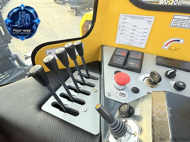  Combilift C4000 DIESEL TRIPLEX 6000 FORK POSITIONE