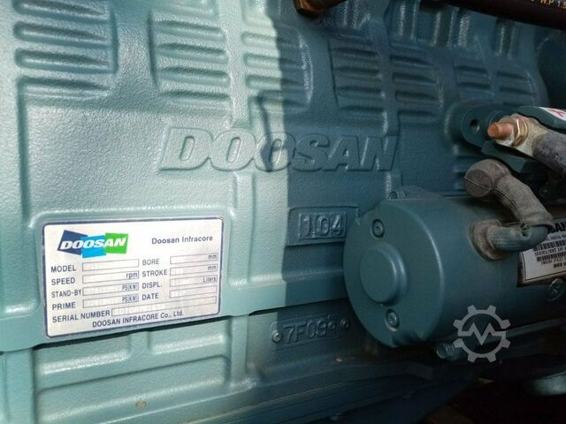 Noodgenerator 300kVA Doosan-motor Newpower Generator Doosan Motor NWK330 Stromerzeuger Notstromaggregat