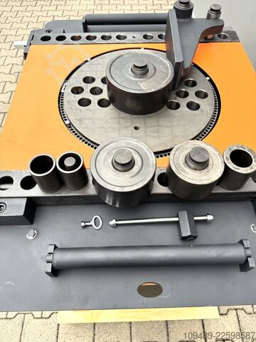 Maszyna do gięcia stali zbrojeniowej / GMS B 50 Betonstahlbiegemaschine GMS B 50 / Biegemaschine