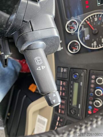 Emeletes autóbusz NEOPLAN Skyliner,81+1+1,Hochdruckkühler neu  ZF Intarder