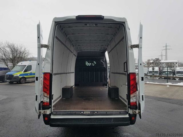 Duba panelată IVECO Daily 35 S16 A8 V *Klima*Automatik*L4.100mm*