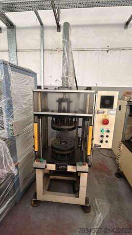 Fertigungsstraße für Elektromotoren Typ 71-90 Changzhou Jinkang precision Coil winding  RX02