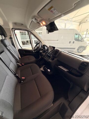 Hosszú tengelytávú zárt furgon FIAT Ducato Maxi