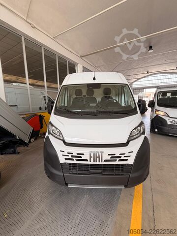 Hosszú tengelytávú zárt furgon FIAT Ducato Maxi