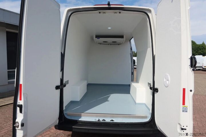 Kyldelastbil VW Crafter 177 PK Koel/ Vries/ Verwarmen Carrier x...