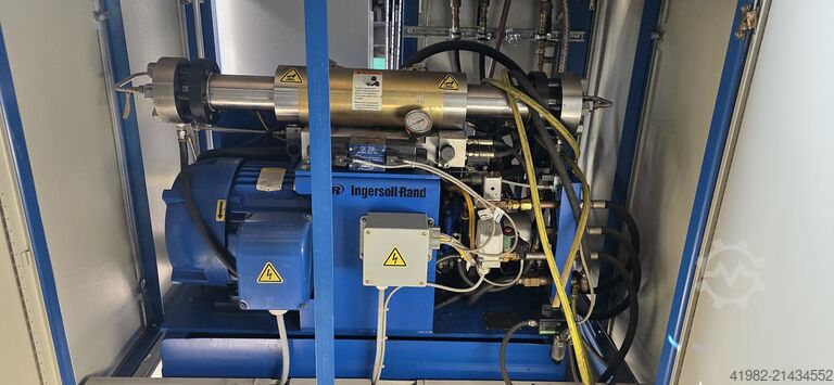 Vodní řezací stroj WATER JET Ingersol Rand OFM 30