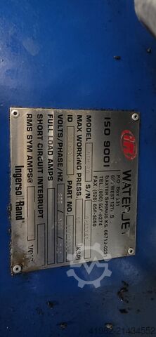 Vodní řezací stroj WATER JET Ingersol Rand OFM 30