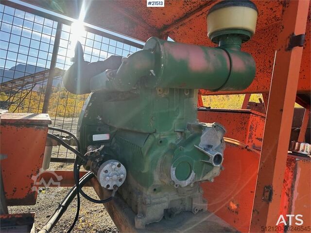 Grading plant Terex Finlay Hydrascreen screener with feed hopper