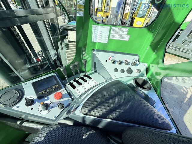 Vierwegvorkheftruck Combilift C4500 DIESEL TRIPLEX 4900 NEW MODEL