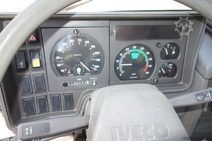 Frez do asfaltu Iveco Iveco Turbo Daily 49-10 Markiermaschine Roadmarking Graco Hofmann
