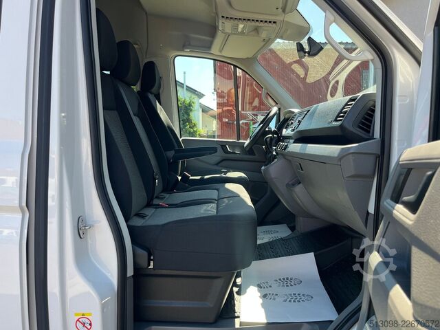 Μίνι λεωφορείο VW CRAFTER 2.0 TDI 9 SITZER AUTOMATIK KLIMAAUTO PDC