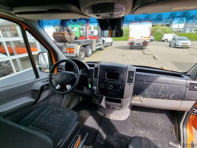 Lieferwagen Doppelkabine Mercedes-Benz Sprinter 513 CDI/ Doka / Multicab / Aut/ Navi/ ...
