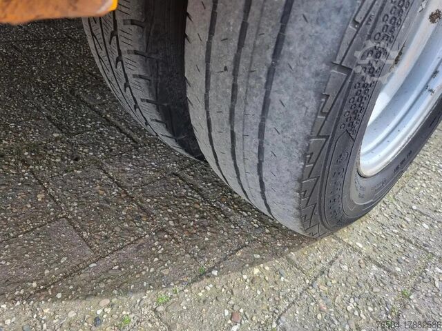 Lieferwagen Doppelkabine Mercedes-Benz Sprinter 513 CDI/ Doka / Multicab / Aut/ Navi/ ...