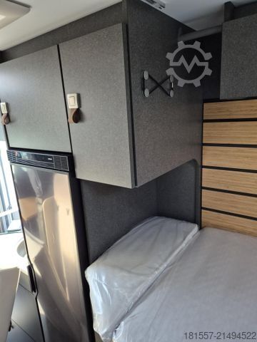 Félintegrált lakóautó HYMER/ERIBA ML-T 580 190 PS / AHK abnehmbar / Allrad / 4,1 t