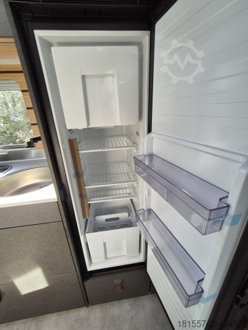 Félintegrált lakóautó HYMER/ERIBA ML-T 580 190 PS / AHK abnehmbar / Allrad / 4,1 t