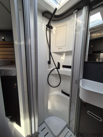 Félintegrált lakóautó HYMER/ERIBA ML-T 580 190 PS / AHK abnehmbar / Allrad / 4,1 t