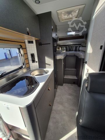 Félintegrált lakóautó HYMER/ERIBA ML-T 580 190 PS / AHK abnehmbar / Allrad / 4,1 t