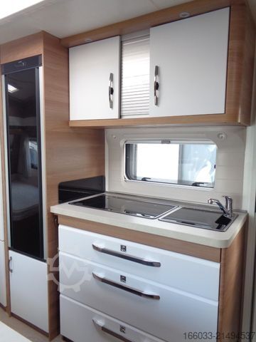 Lakókocsi HOBBY de luxe 560 KMFe *Markise*Vorzelt*