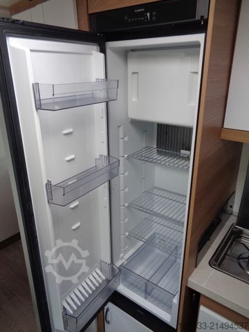 Lakókocsi HOBBY de luxe 560 KMFe *Markise*Vorzelt*