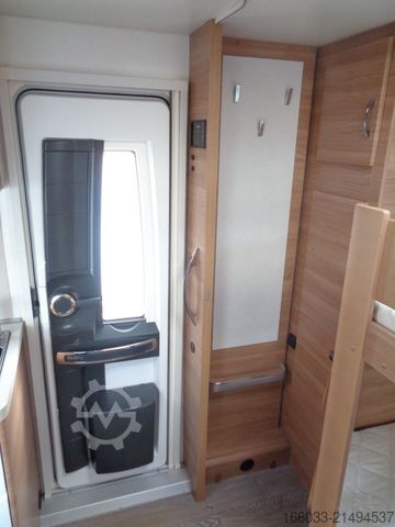 Lakókocsi HOBBY de luxe 560 KMFe *Markise*Vorzelt*