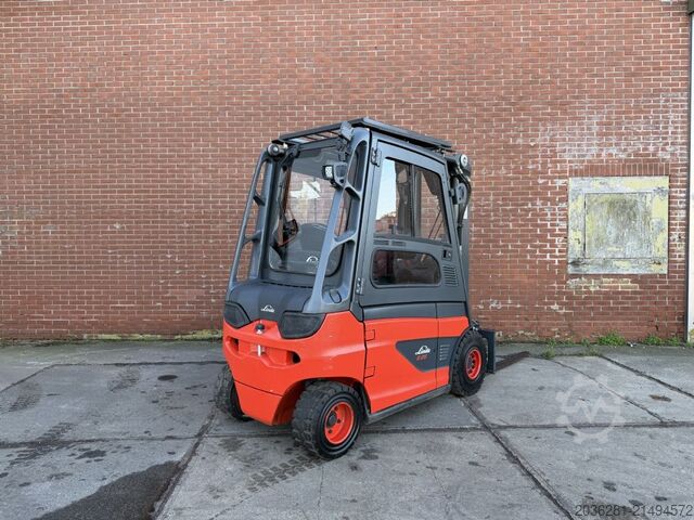 Elektro 4 Rad-Stapler Linde E25-01