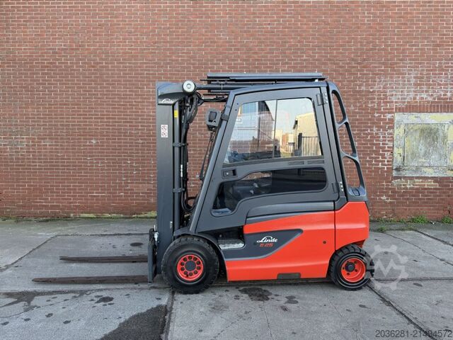 Elektro 4 Rad-Stapler Linde E25-01