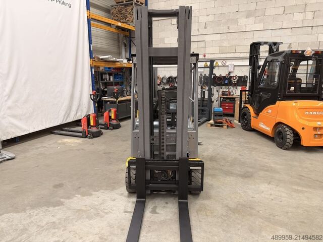 Elektromos háromkerekű targonca Jungheinrich EFG 216k