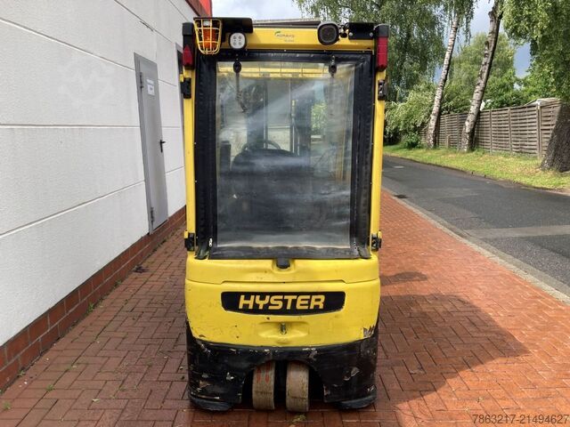 Carretilla eléctrica de 3 ruedas Hyster J 1.6 XNT LWB
