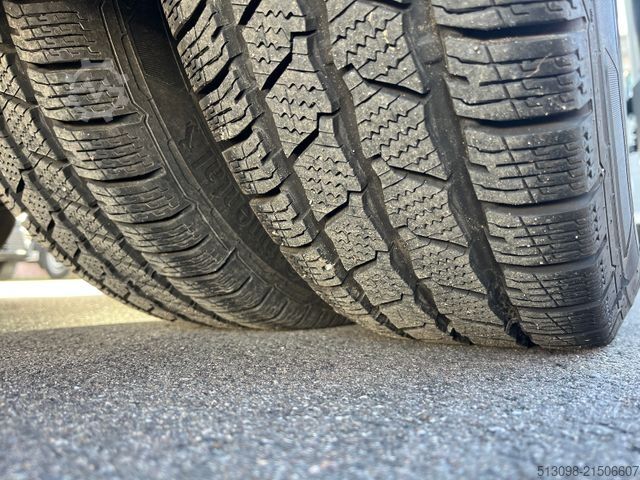 Minibusz VOLKSWAGEN CRAFTER 17 SITZER ACC LANE ASSIST