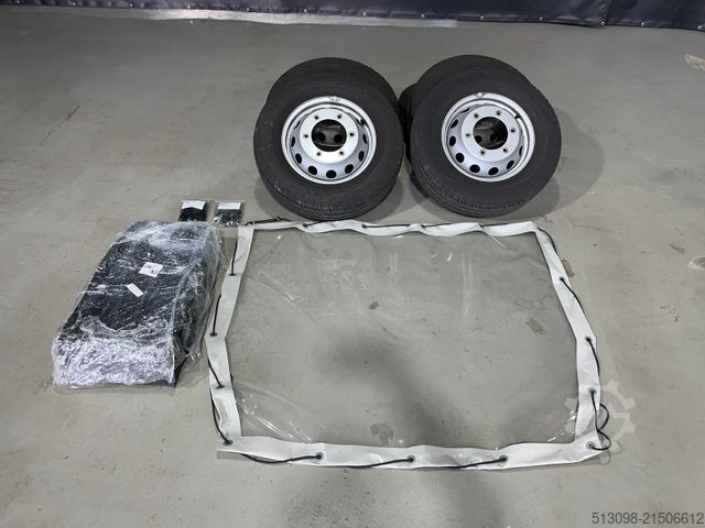 Minibusz VOLKSWAGEN CRAFTER 17 SITZER ACC LANE ASSIST