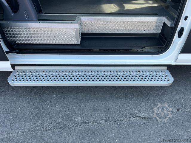 Minibusz VOLKSWAGEN CRAFTER 17 SITZER ACC LANE ASSIST