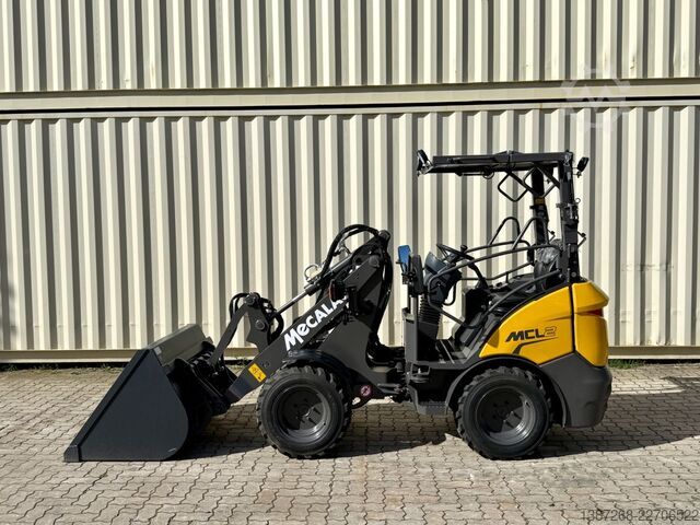 Cargadora de ruedas MECALAC MCL2 / Neuwertig / inkl. Schaufel
