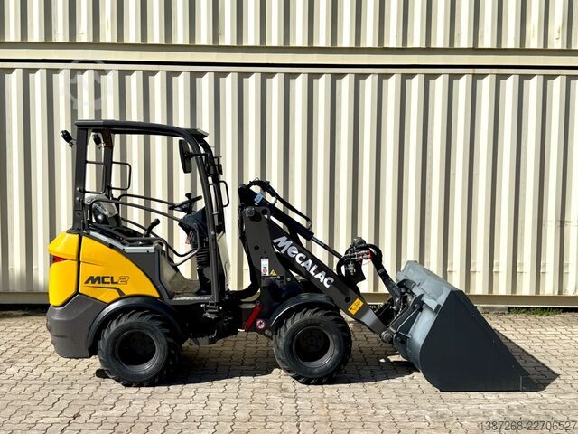 Cargadora de ruedas MECALAC MCL2 / Neuwertig / inkl. Schaufel
