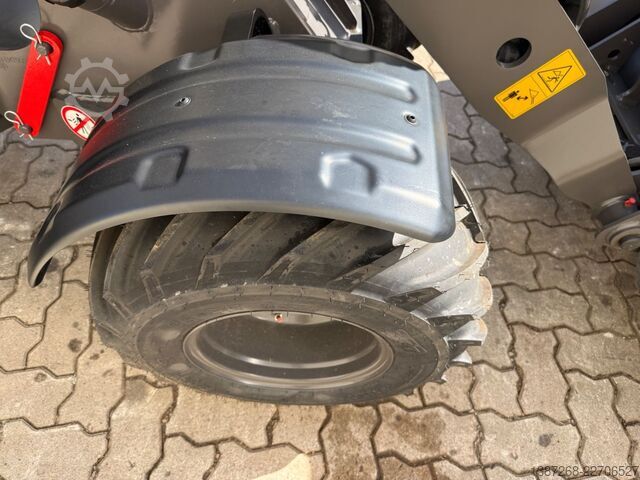 Cargadora de ruedas MECALAC MCL2 / Neuwertig / inkl. Schaufel
