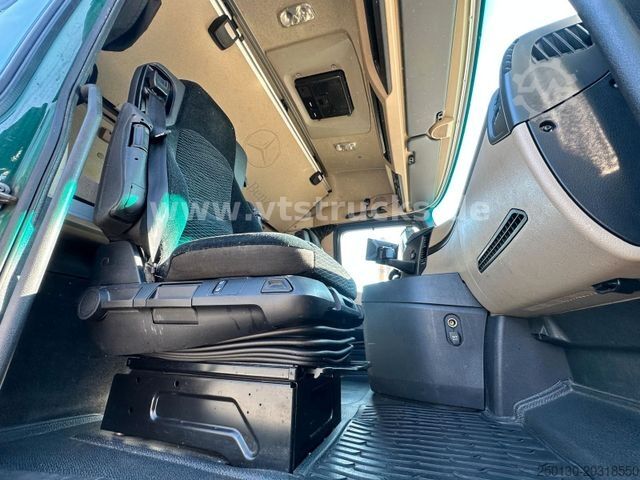Volumen SZM MERCEDES-BENZ Actros 1836 LL Über 8x Vorhanden