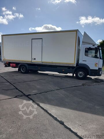 Dobozos teherautó Mercedes-Benz Atego 1218 NL