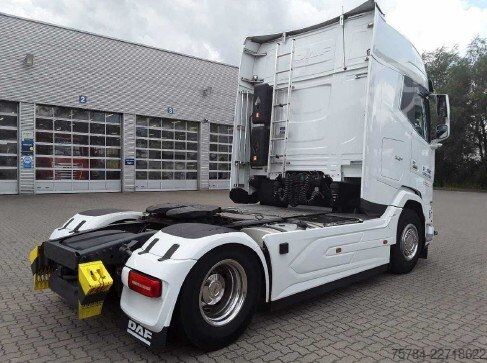 Τυπική μονάδα τράκτορα DAF 530 XG+  RETARDER, ALU, TANK 1.180 L, MIETKAUF MGL.