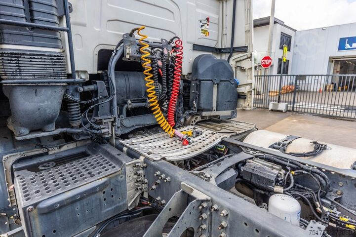 Standart-SZM VOLVO FH4 460 GLOB