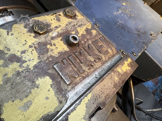 Dikey işleme merkezi YCM SUPERMAX V116B