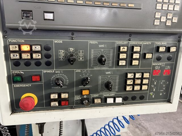 Dikey işleme merkezi YCM SUPERMAX V116B