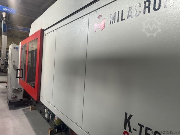 Máquina de moldagem por injeção Ferromatik Milacron K-TEC 350-2650